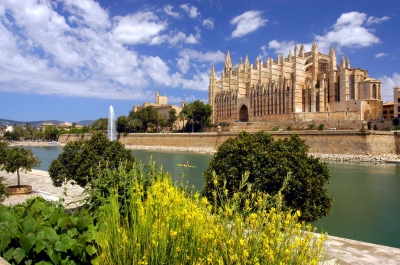 La Seu Kathedrale Mallorca (Henry Czauderna / stock.adobe.com)  lizenziertes Stockfoto 
License Information available under 'Proof of Image Sources'